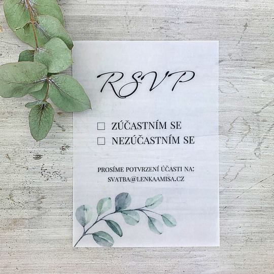Svadobná odpovedná kartička s vetvičkou eukalyptusu