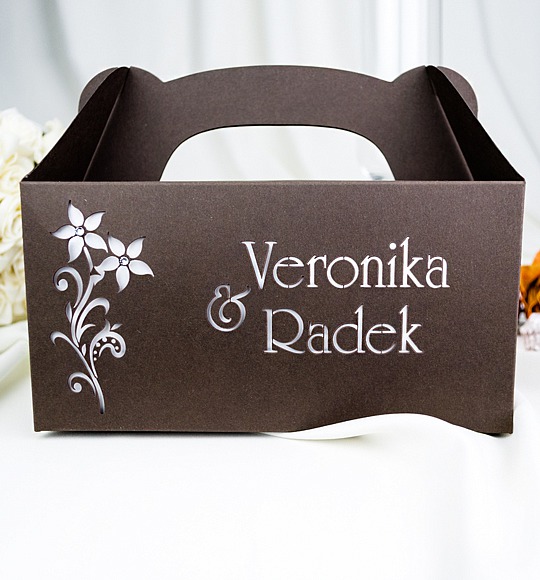 Svadobná krabička na výslužku s menami - K63-910A-NM-17